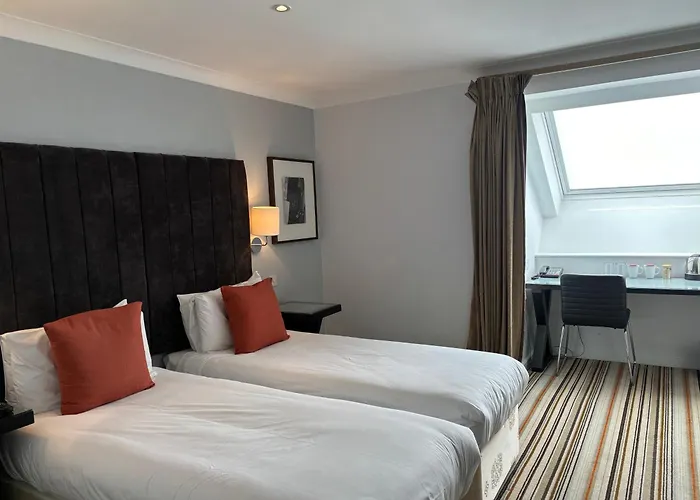 Warbrook House Heritage Hotel